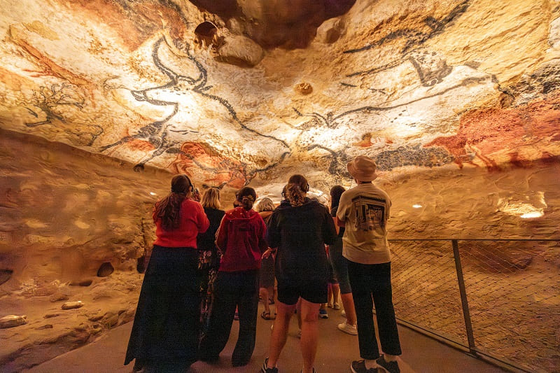 Visite Lascaux - seminaire et privatisation d'espaces @Déclic&Décolle